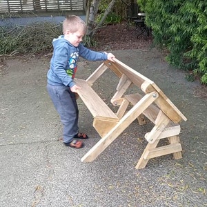 How to build a 3/4 size folding picnic table for the kids - Build plans with step-by-step instructions