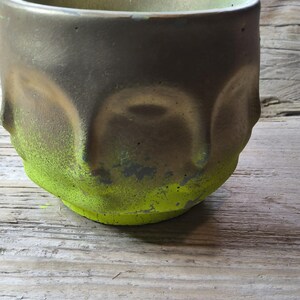 Cache-pot Artisanal en Béton – Modell Unique Effet Bicolore Éclaté