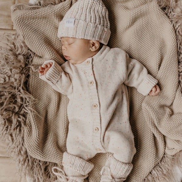 Body bébé en tricot, vêtements pour bébé en tricot, nouveau-né en tricot, tenue de séance photo pour bébé, tricots neutres pour bébé, barboteuse pour bébé, tricots pour bébé mouchetés