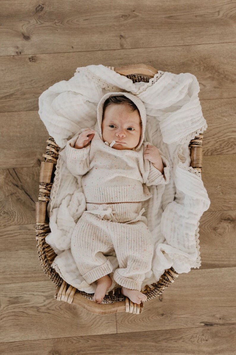 6 layer organic cotton gauze baby blanket with lace edge | Baby shower gift image 4