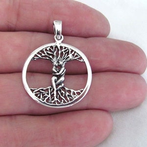 Sterling Silver 32mm man and woman tree of life pendant (Brand new)