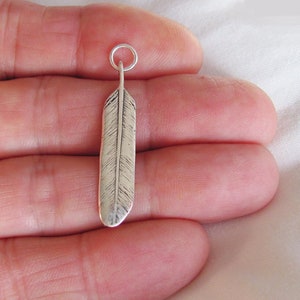 Sterling Silver 37mm realistic Feather pendant (Brand new)
