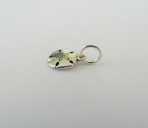 Very small Solid  Sterling Silver Sand dollar coa… - image 3