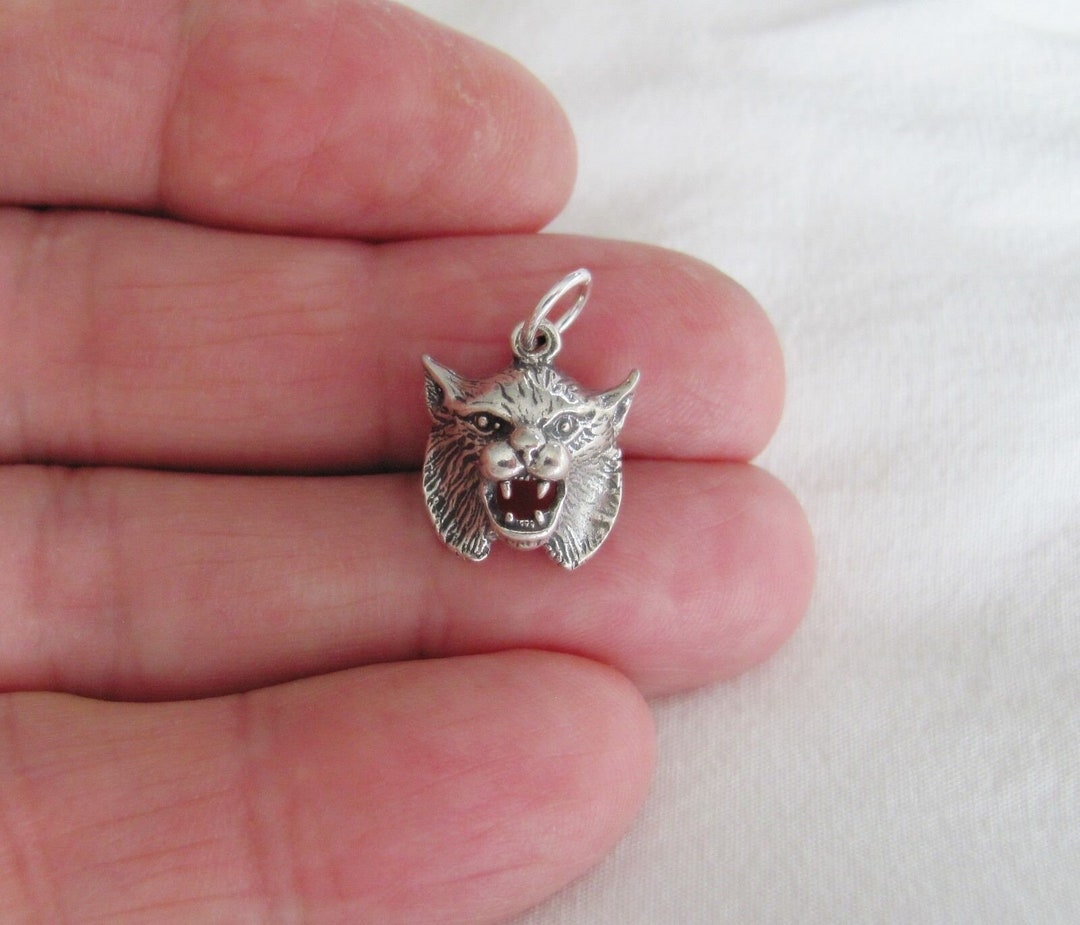 Bobcat Lynx Cat 0.75 Pendant with Sterling Silver Plated Chain