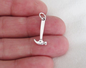 Solid Sterling Silver 20mm Carpenter Claw Hammer charm (Brand-new)