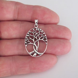 Sterling Silver 29mm oval Tree Of Life pendant (Brand new)