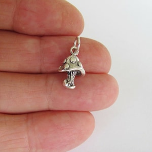 Solid Sterling Silver 13mm 3d Mushroom small charm (Brand-new)