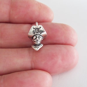 Sterling Silver 14mm Pirate head pendant (Brand new)