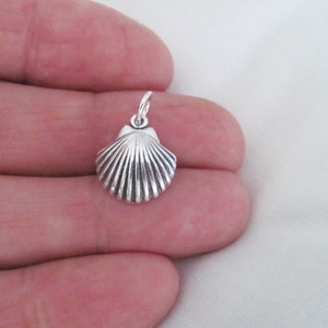 Solid Sterling Silver scallop sea shell charm (Brand new)