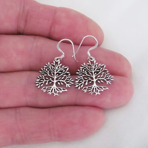 Pendientes de gancho con forma de árbol de la vida de 20 mm en plata de ley maciza 9656 (Nuevos)