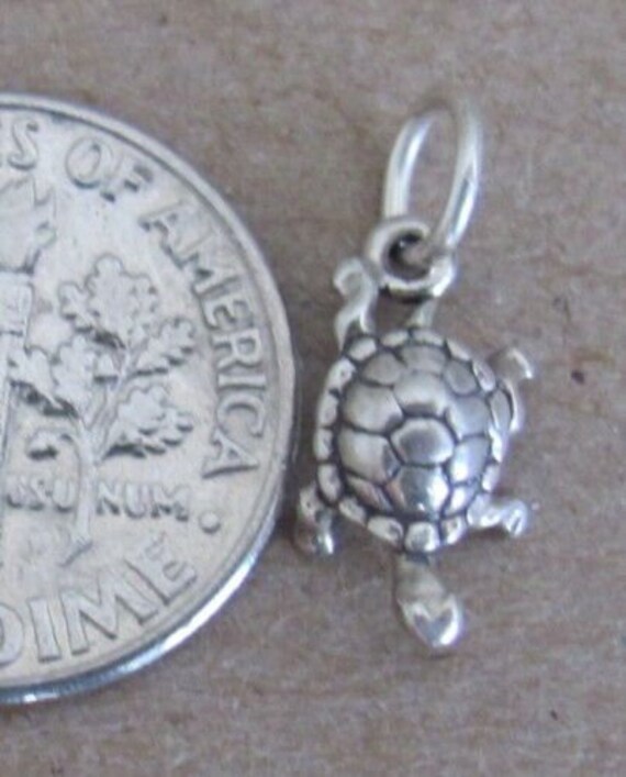 Very small Solid  Sterling Silver Turtle mini tin… - image 2
