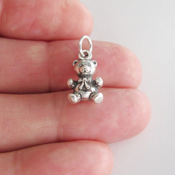 Solid Sterling Silver Teddy Bear charm (Brand new)