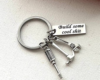 Keychain Gifts for Daddy Father's Vatertagsgeschenk Grandpa Brother Hand Tools Wrench Hammer Ruler Screwdriver Keyring for Men Husband