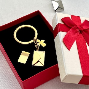 Regalo del día de la madre Llavero con carta de amor personalizada Joyas de acero inoxidable personalizadas Regalo para madre Sobre de regalo Ángel de la memoria para el mejor amigo