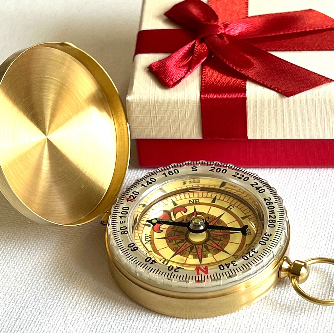 Personalized Compass Gift for Captain or Yachtsman Portable Camping