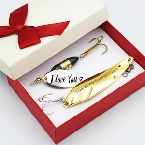 Fishing gift Custom Lure father's day gift fisherman Gift for Dad Uncle husband Anniversary Vatertag sgeschenk Reel Bait Tackle Gear Gold+ Black