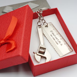 Cadeau fête des pères mari Vatertagsgeschenk Mini porte-clés outil personnalisé clé mécanique papa bricoleur menuisier, électricien, plombier