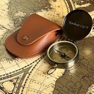 Compass with engraving Gift for Travelers Custom Outdoor Gift Compass for Traveler or yachtsman Portable Camping Vintage tourist memory gift