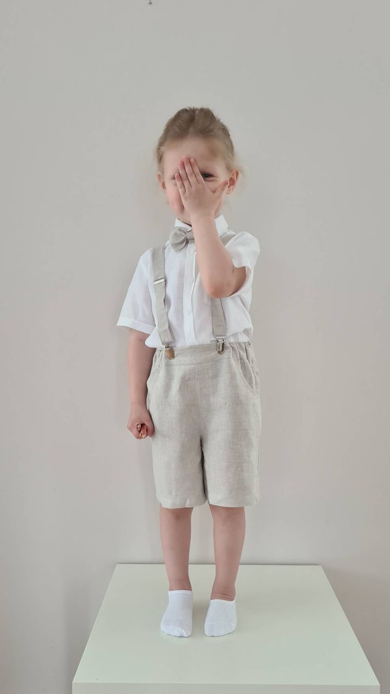 Pantalones cortos con tirantes hotsell
