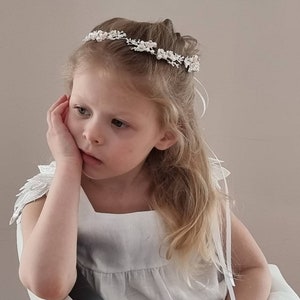 WEDDING FLOWER CROWN, Bridesmaid Crown, Pearl Floral Hair Crown, White light pink Flower Crown Anniversary Gift, flower girl crown.