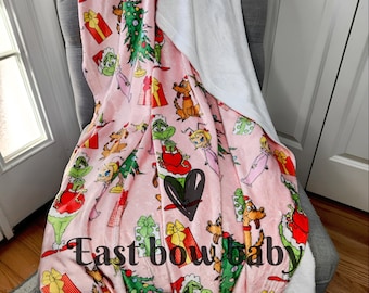 Kocyk Grinchmas, kocyk Cindy Lou, kocyk świąteczny Grinch, różowy kocyk świąteczny Grinch, prezent Grinch, kocyk Cindy Lou