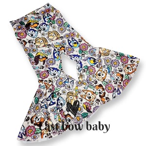 Conjunto floral cachorro azul e amigos, sino floral cachorro azul, aniversário cachorro azul, sinos azuis