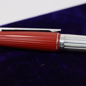 DUPONT CLASSIC Fountain Pen, Silver Barrel and Red Resin Cap
