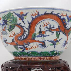 Chinese Qing Dynasty Wucai Porcelain Dragon Bowl, Large Chinese Porcelain Bowl, 19th Century