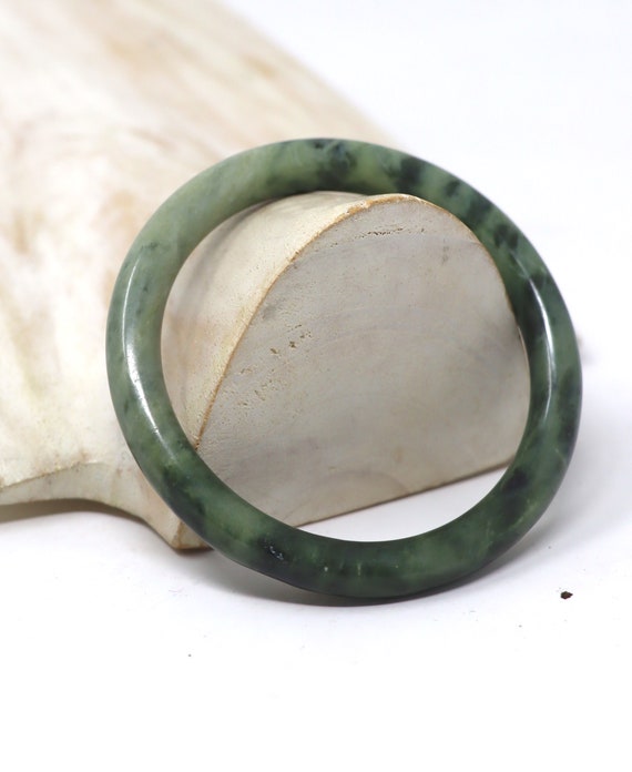 Vintage Chinese Nephrite Jade Round Bangle Bracel… - image 1