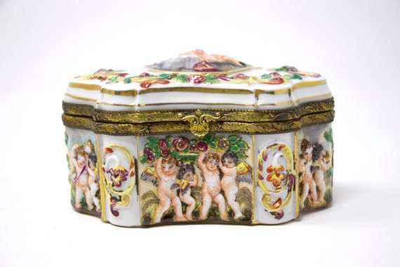 ITALY Statuette figurine homme porcelaine PUCCI Capodimonte à restaurer