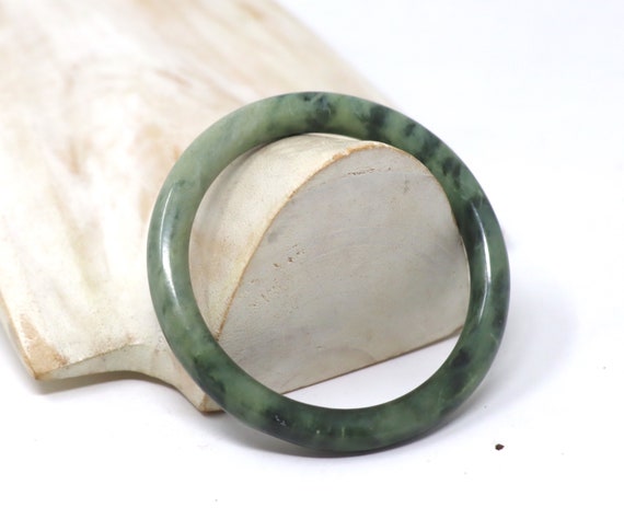 Vintage Chinese Nephrite Jade Round Bangle Bracel… - image 3