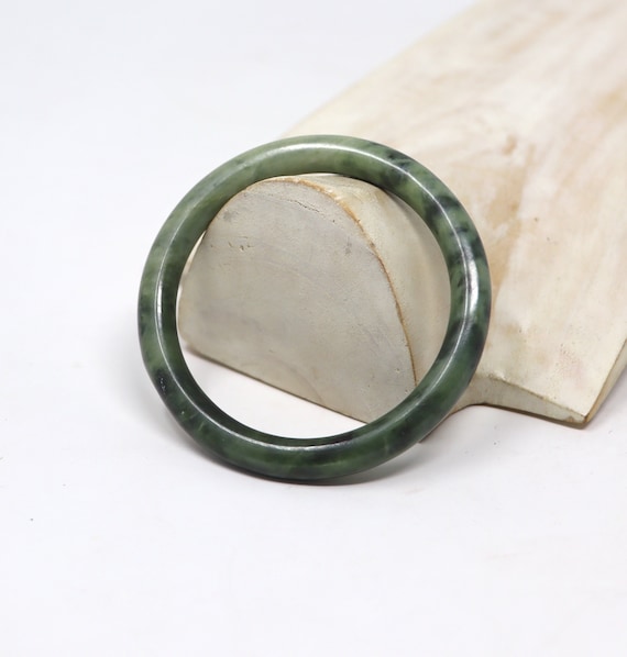 Vintage Chinese Nephrite Jade Round Bangle Bracel… - image 2