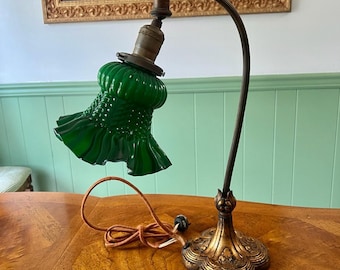 Antique Art Deco Green Ruffle Glass Shade Table Lamp Cast Iron Base French Style Desk Light Early 1900s Lighting Accent Victorian Decoration