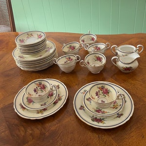 Vintage 40s Aynsley Claridge Floral 12 Person Cups Saucers Plates Made in England Fine Bone China Blue Gold Trim Cottagecore Decoration