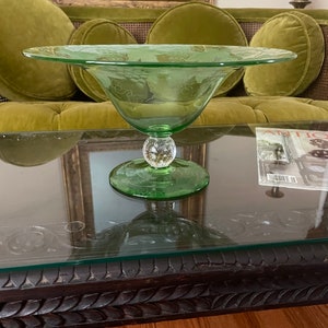 Pairpoint Glass Green Grape Pattern Cut Glass Footed Large Console Bowl.Decorated Bowl Centerpiece Serving Dish Footed Bowl Tableware Dish