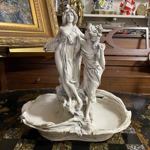 Vintage Italian Capodimonte Porcelain Figurine Centerpiece Dish with Art Nouveau Maidens Circa 20th Century Exquisite Collectible Home Decor