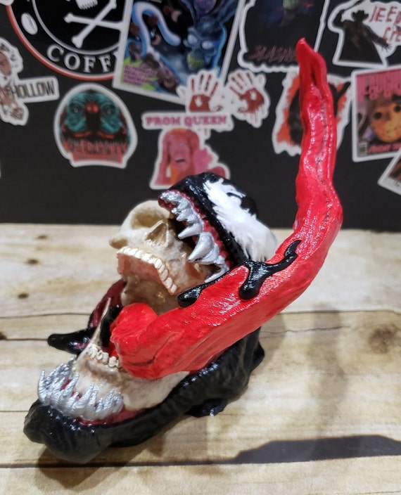 Venom Symbiote Skull #2 - Etsy