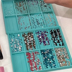 Rhinestone Sorting Trays set of 2 with 8 slot divide
