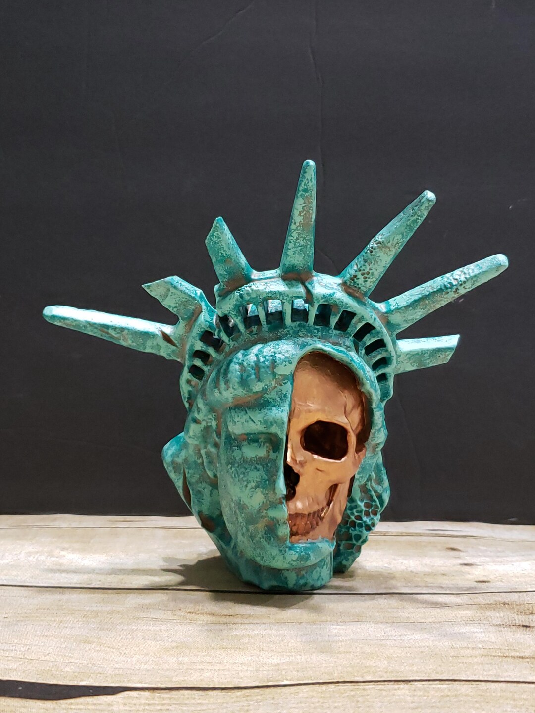 激レア　ドルガバ　Statue of Liberty tanktop il_1080xN.6768496000_7lh7.jpg