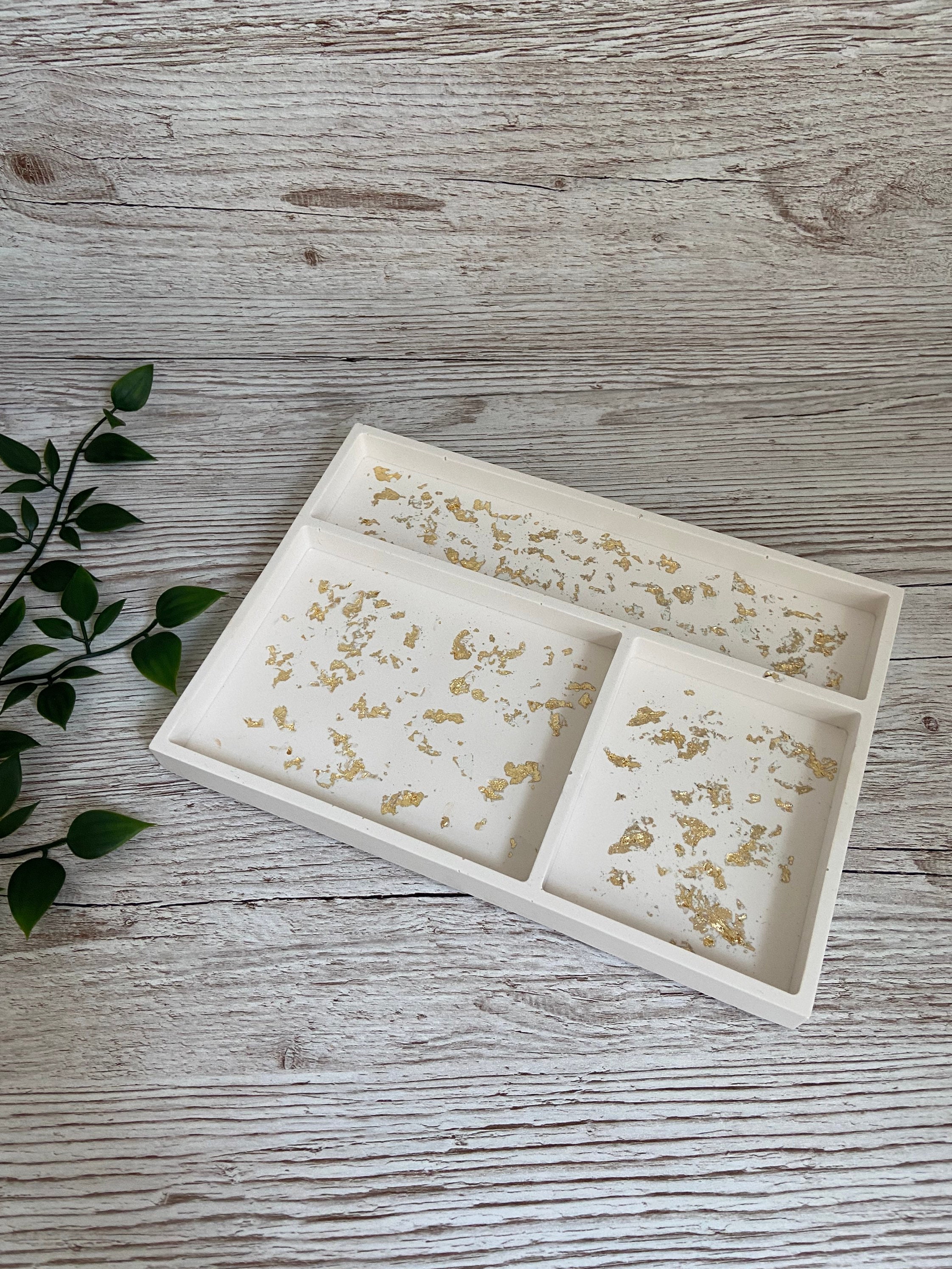 Natural and Gold Vanity Tray Jewellery Organiser Cosmetic Organiser