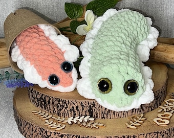 Crochet pattern beginners - No sew crochet snuggle slugs, fast to make and cute too.  Cuddly and Cute crochet pattern. Best crochet slug