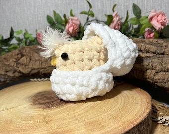 Crochet pattern for beginners, Hatching chick - guide to basic crochet included - crochet pdf - fun - Perfect Gift  beautiful Aldi Yarn