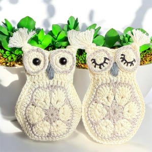 African Flower Owl Crochet  Pattern - Teacher Gift -  Keyring - bird of prey -  - Easy and Fast To Make - PDF Instant Download