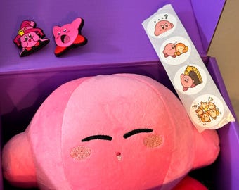 Kirby Gift Box: Plushie, Mini Stickers and 2 Kirby Shoe Charms