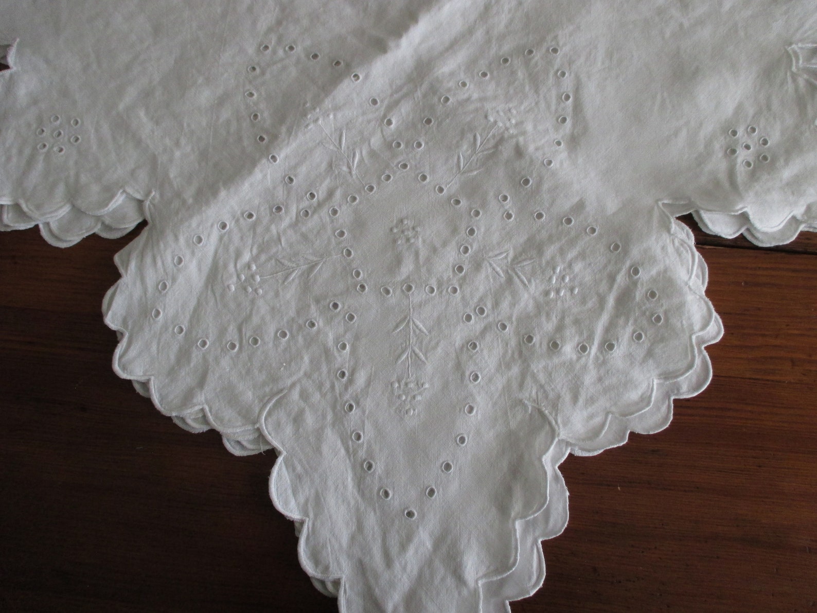 Vintage White Linen Eyelet Tablecloth Etsy