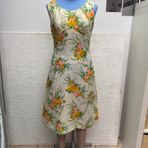 Vintage Midi Floral Dress with Orange and Green Flowers and Zip up Closure | Vintage Dress | Vintage Midi Dress | Floral Dress | SKU M-3231