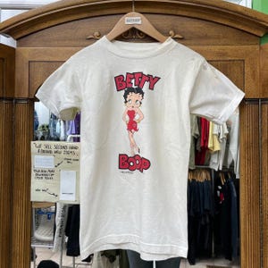 1988 Betty Boop Made in usa Graphic T-Shirt | Vintage T-Shirt | Vintage Graphic Tee | Betty Boop | Youth Size L (14-16) | SKU NPC-2454S