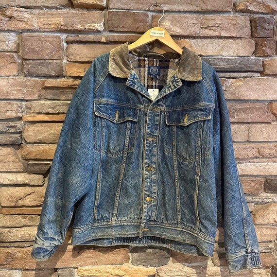 Fade Friday - Jean Shop Denim Jacket (7 years, 1 soak, 0 washes)