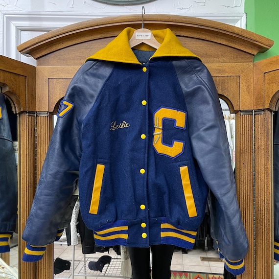 Vintage Fordham Clarinet Blue and Yellow Leather Varsity/band 