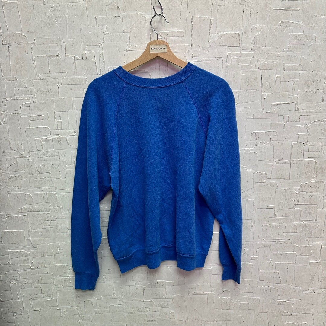 Printed sweatshirt, made in the USA, men's size XL polyester white type Vintage Second Hand